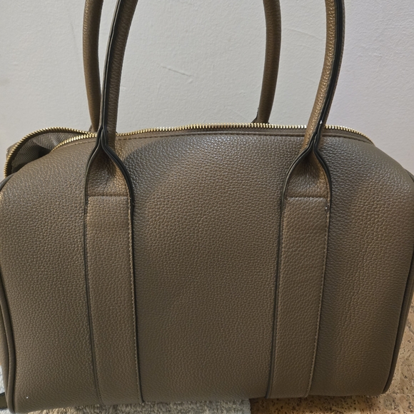 The Tote Bag in Brown - Picture 2 of 4